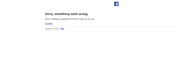 «Έπεσε» το Facebook