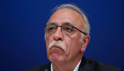 Δ. Βίτσας: «Χυδαιότητες και αθλιότητες»