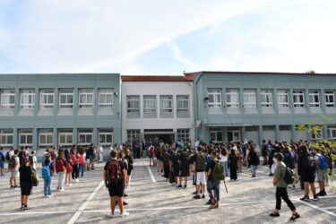 Κεραμέως: «Είναι κλειστά τμήματα σε επτά σχολεία από τα σχεδόν 14000 – Τι ανέφερε για την αξιολόγηση»