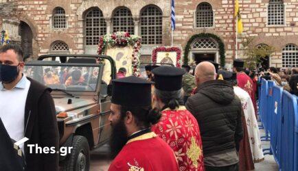 Θεσσαλονίκη: Με κατάνυξη η Λιτανεία εικόνων και του λειψάνου του Αγίου Δημητρίου (ΦΩΤΟ)