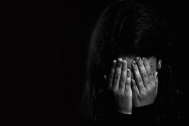 Πάνω από 10 νέες καταγγελίες για κακοποίηση σε βάρος του πρώην ντράμερ των Πυξ Λαξ