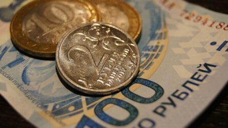 Ρωσία: Σταματά η πώληση ξένων νομισμάτων μέχρι τις 9 Σεπτεμβρίου