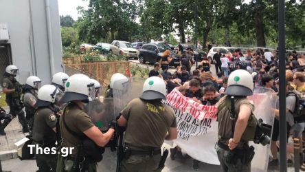 Θεσσαλονίκη: Ενταση και χημικά στο ΑΠΘ (ΦΩΤΟ)