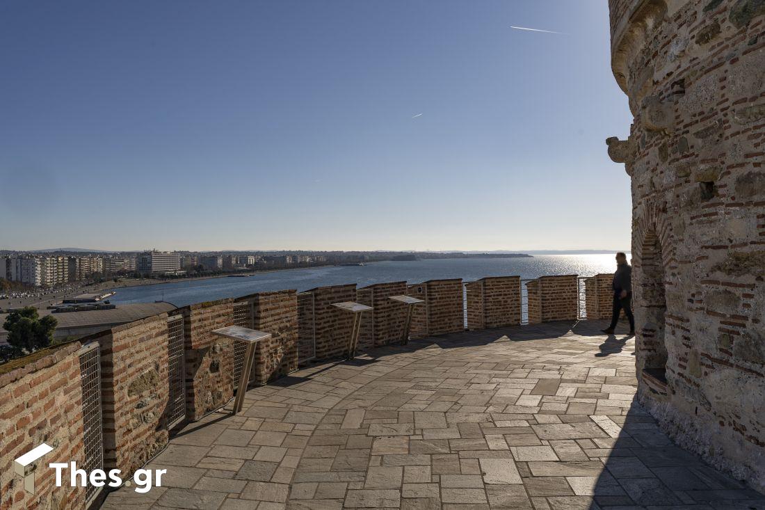 Λευκός Πύργος πάνω θέα θάλασσα Θεσσαλονίκη