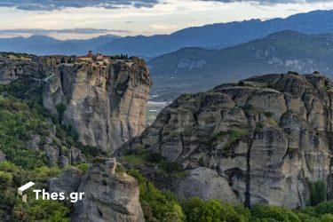 Μετέωρα βράχοι θέα Meteora view Μονή