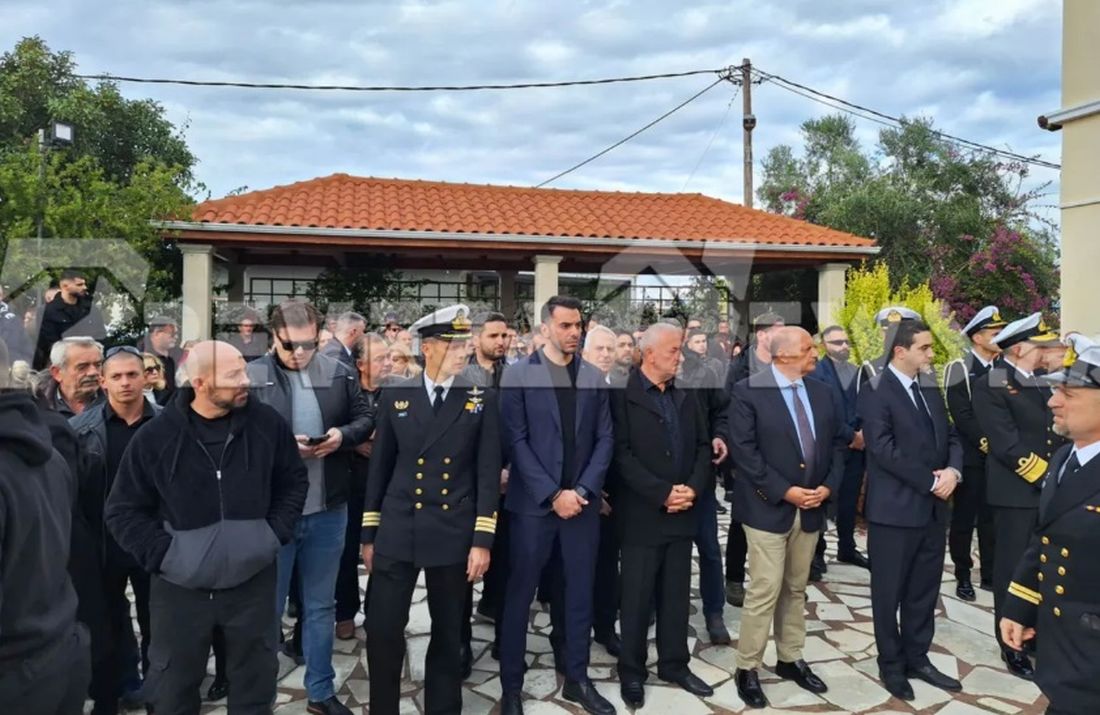 Το τελευταίο "αντίο" στον 21χρονο βατραχάνθρωπο που έχασε τη ζωή του κατά τη διάρκεια εκπαίδευσης