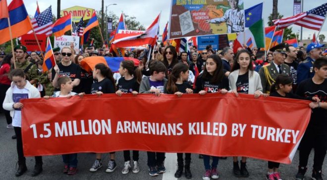 Διαμαρτυρία μαθητών για την Γενοκτονία των Αρμενίων (ΦΩΤΟ)